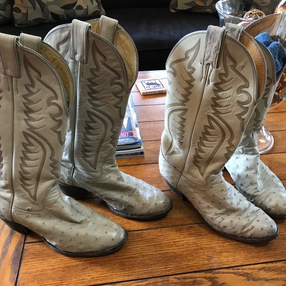 Women's cowboy boots